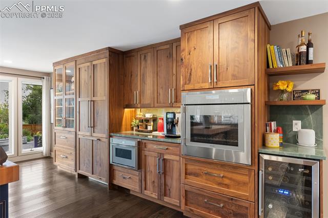 109 W Old Broadmoor Road