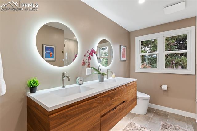 109 W Old Broadmoor Road