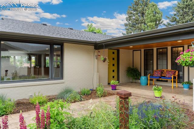 109 W Old Broadmoor Road