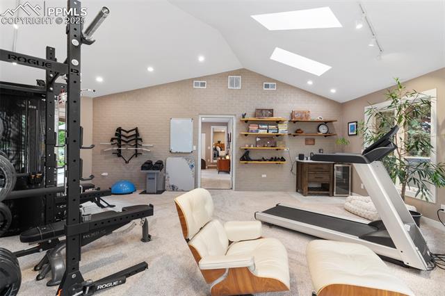 109 W Old Broadmoor Road