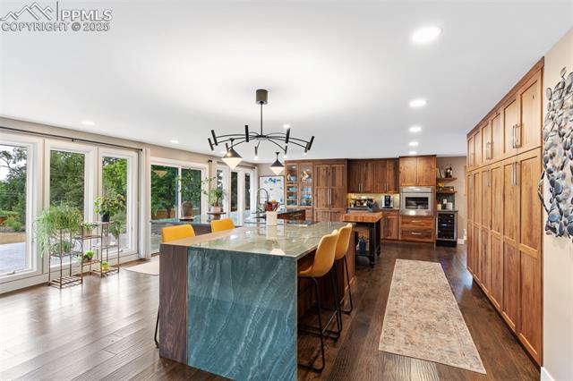 109 W Old Broadmoor Road