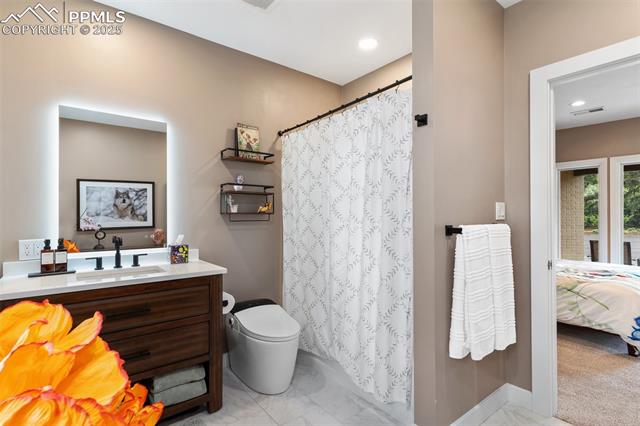 109 W Old Broadmoor Road