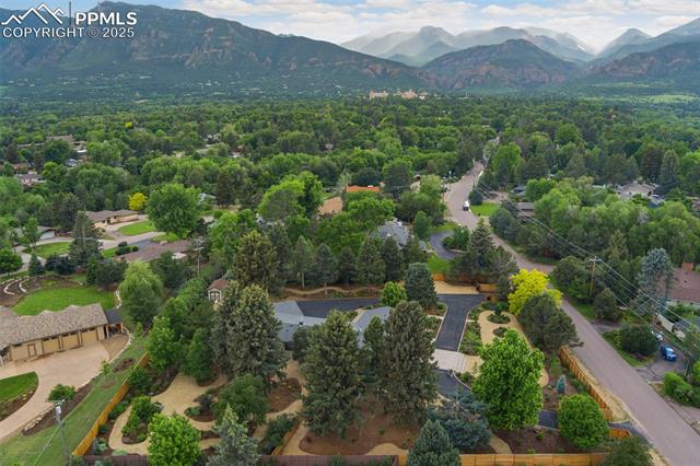 109 W Old Broadmoor Road