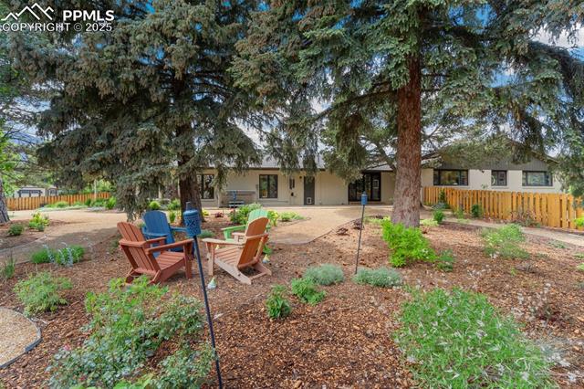 109 W Old Broadmoor Road