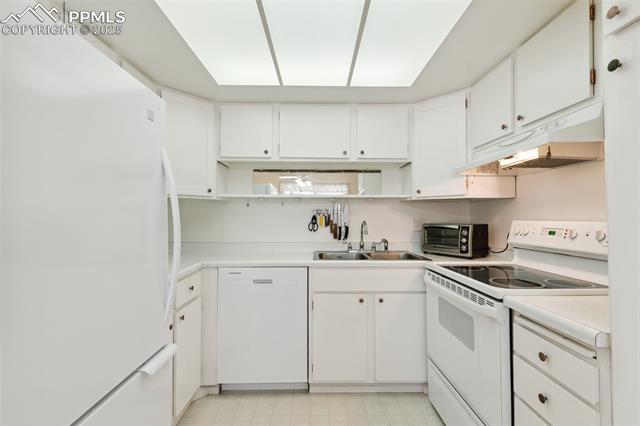 1202 Cree Drive