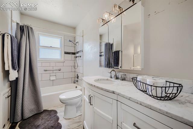 2898 Merry Lane