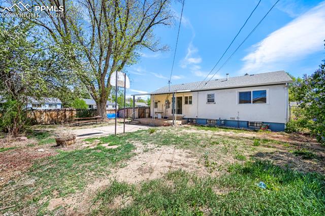 2898 Merry Lane