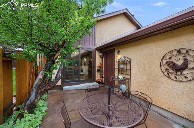 4679 Winewood Village