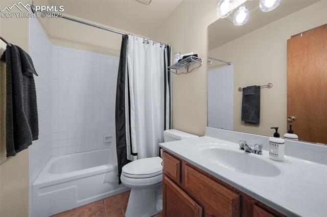 4679 Winewood Village