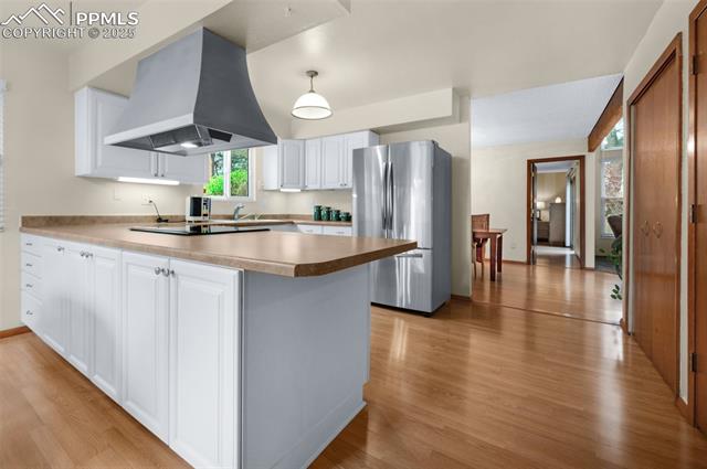 4679 Winewood Village