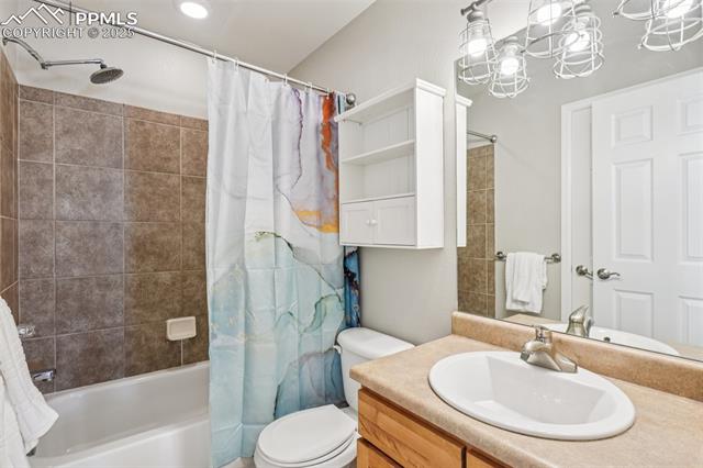 11425 White Lotus Lane