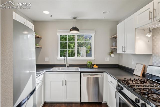 11425 White Lotus Lane