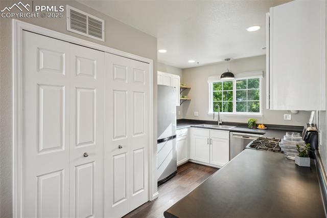 11425 White Lotus Lane