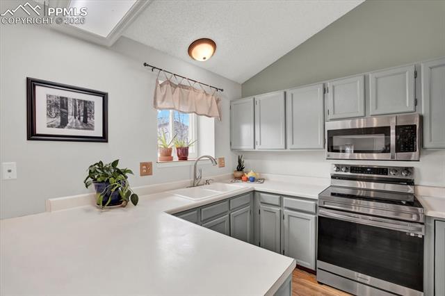 5365 Red Heather Court