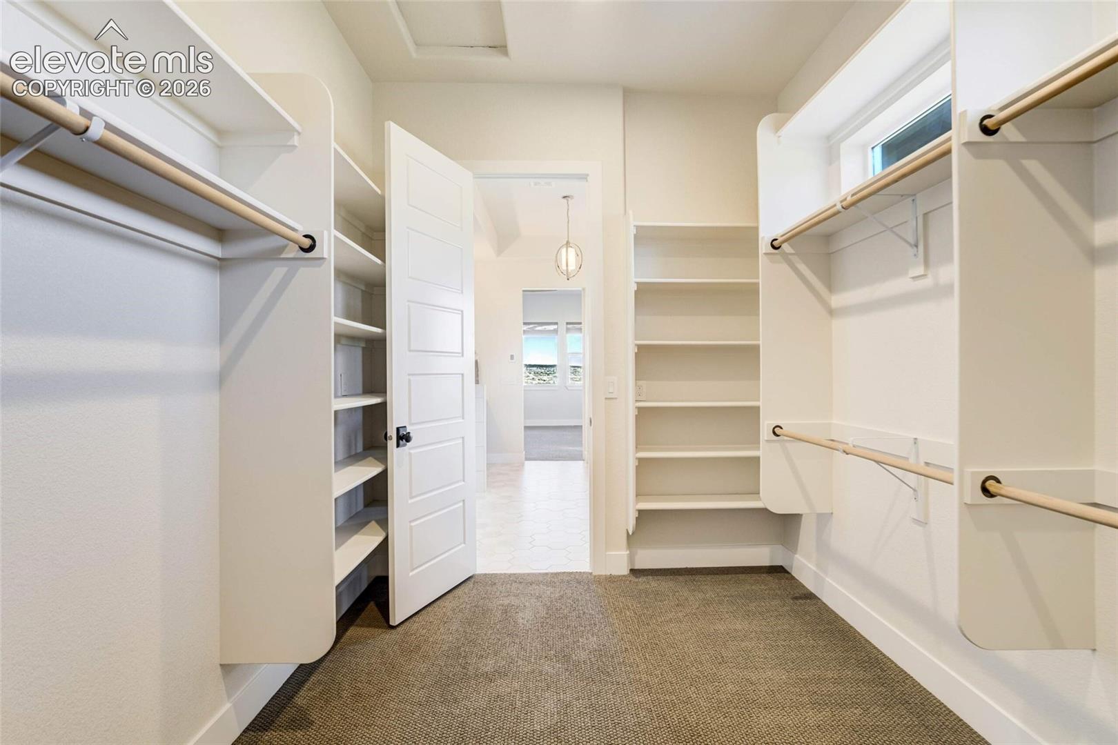 3306 Mesa Top Drive
