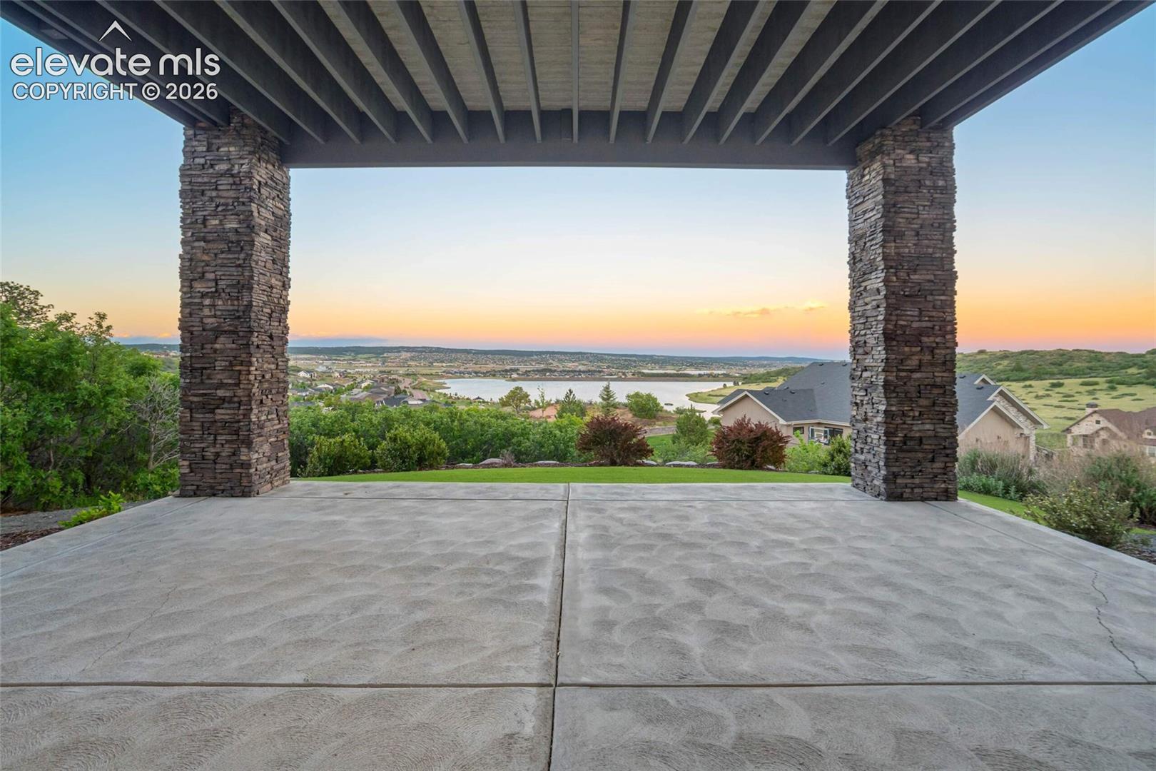 3306 Mesa Top Drive