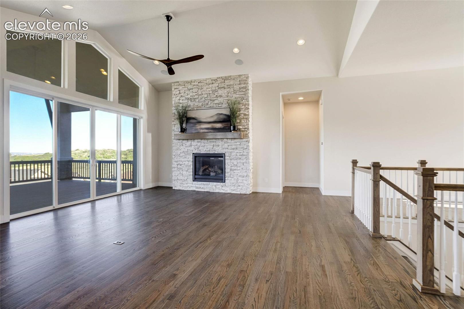 3306 Mesa Top Drive