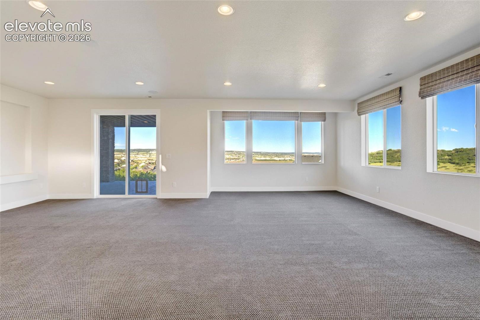 3306 Mesa Top Drive