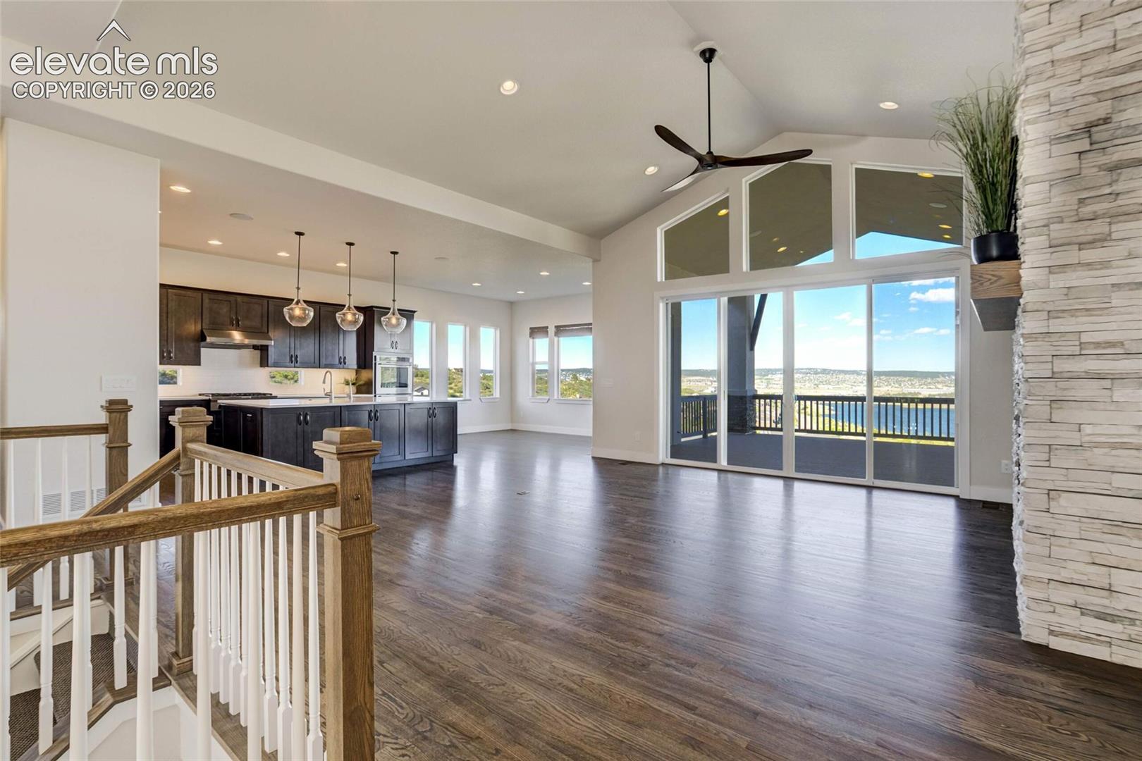 3306 Mesa Top Drive