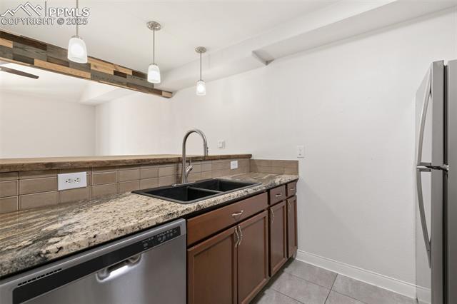 4563 N Carefree Circle