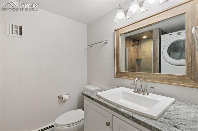 4563 N Carefree Circle