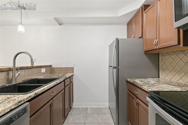 4563 N Carefree Circle