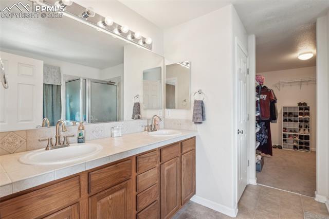 2196 Riverwalk Parkway