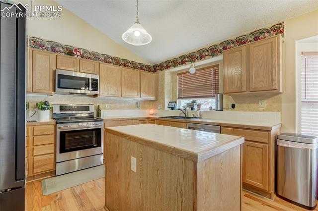 5933 Bow River Drive