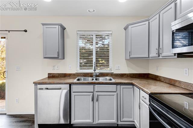 2457 Sierra Springs Drive