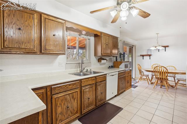 6558 E Gambol Quail Drive