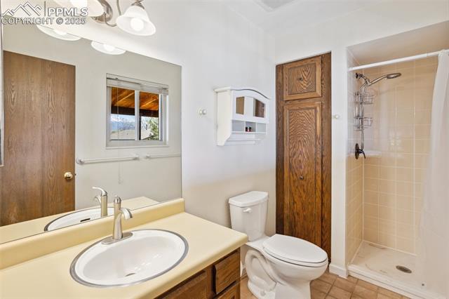 6558 E Gambol Quail Drive