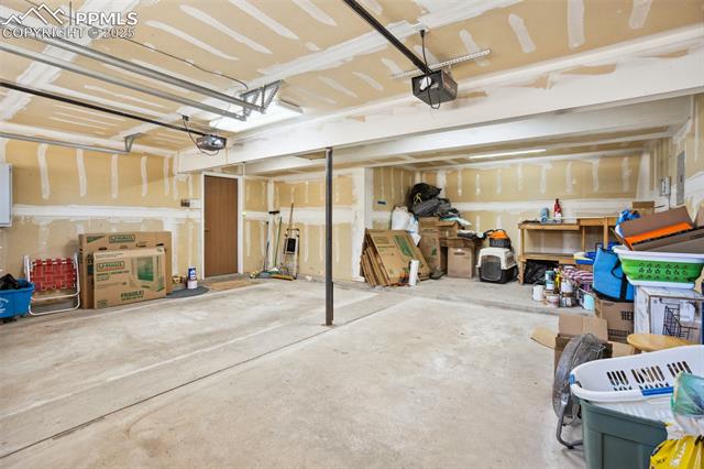 6558 E Gambol Quail Drive