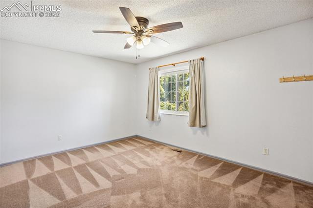 6558 E Gambol Quail Drive