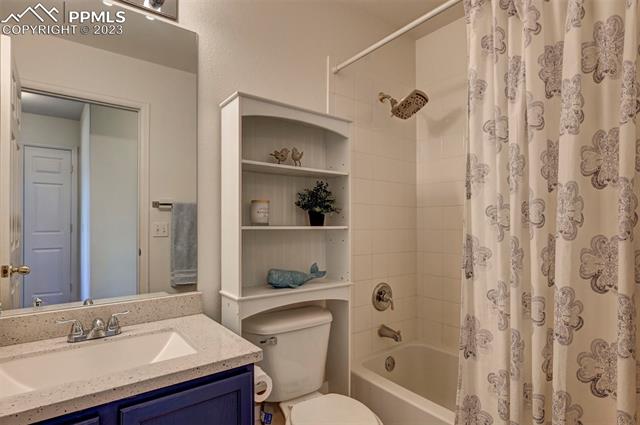 6032 Vallecito Drive