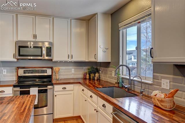 6032 Vallecito Drive