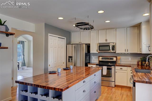 6032 Vallecito Drive