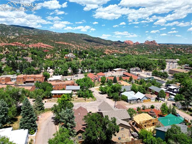 321 Santa Fe Place