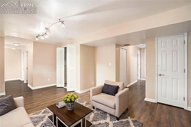 1255 Dancing Horse Drive