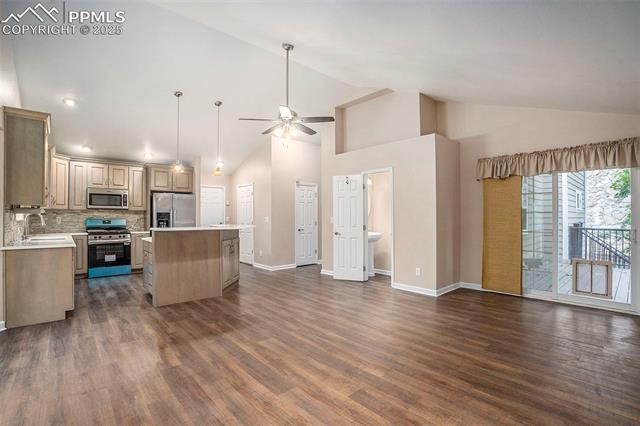 1255 Dancing Horse Drive