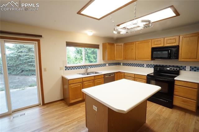 8573 Candleflower Circle