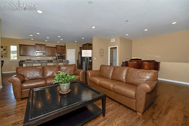 6680 Jicarilla Drive