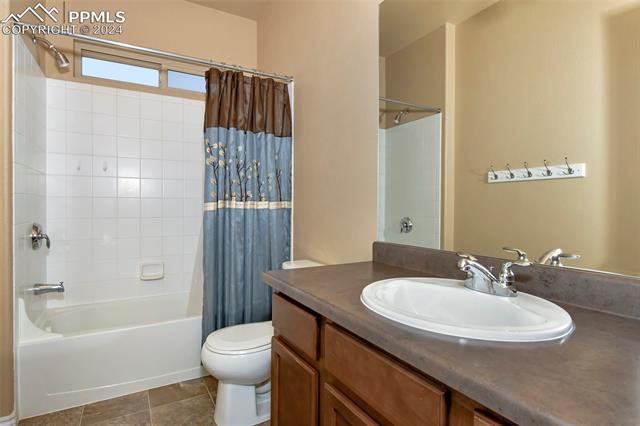 6680 Jicarilla Drive