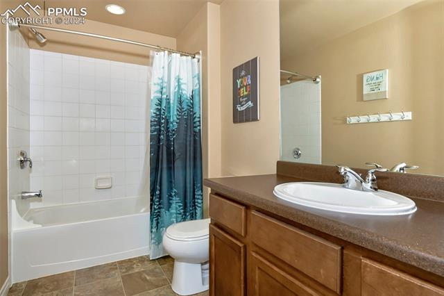 6680 Jicarilla Drive