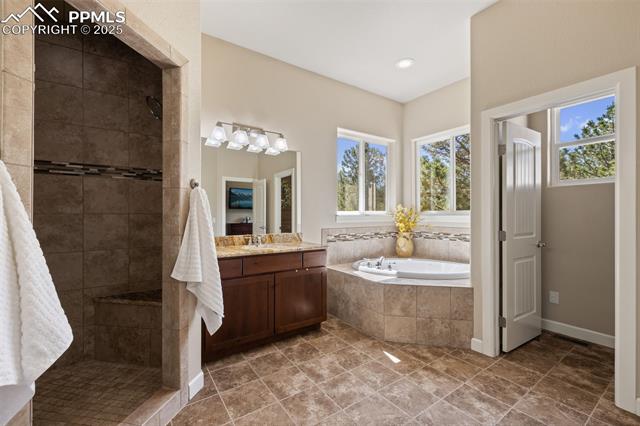 15704 Pole Pine Point