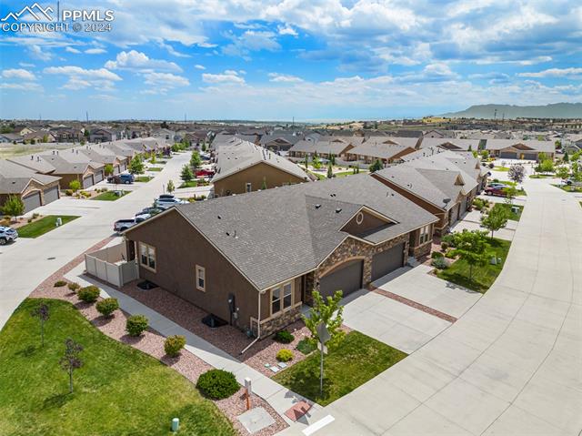 8263 Potentilla Grove