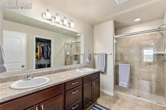 8263 Potentilla Grove