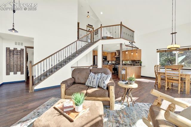 341 Rainbow Trail