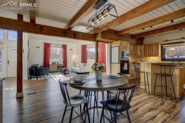 114 Sunbird Cliffs Lane