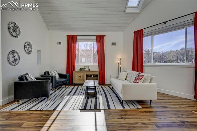 114 Sunbird Cliffs Lane