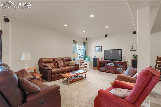 6330 Wind River Point